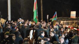 Peaceful protesters once again sing national anthem of Azerbaijan near Shusha (PHOTO/VIDEO)