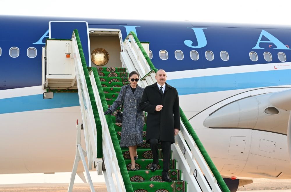 President Ilham Aliyev, First Lady Mehriban Aliyeva arrive in Turkmenistan on visit (PHOTO/VIDEO)