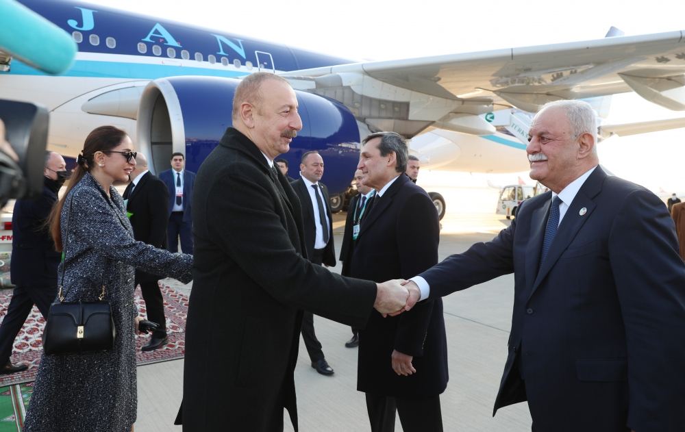 President Ilham Aliyev, First Lady Mehriban Aliyeva arrive in Turkmenistan on visit (PHOTO/VIDEO)
