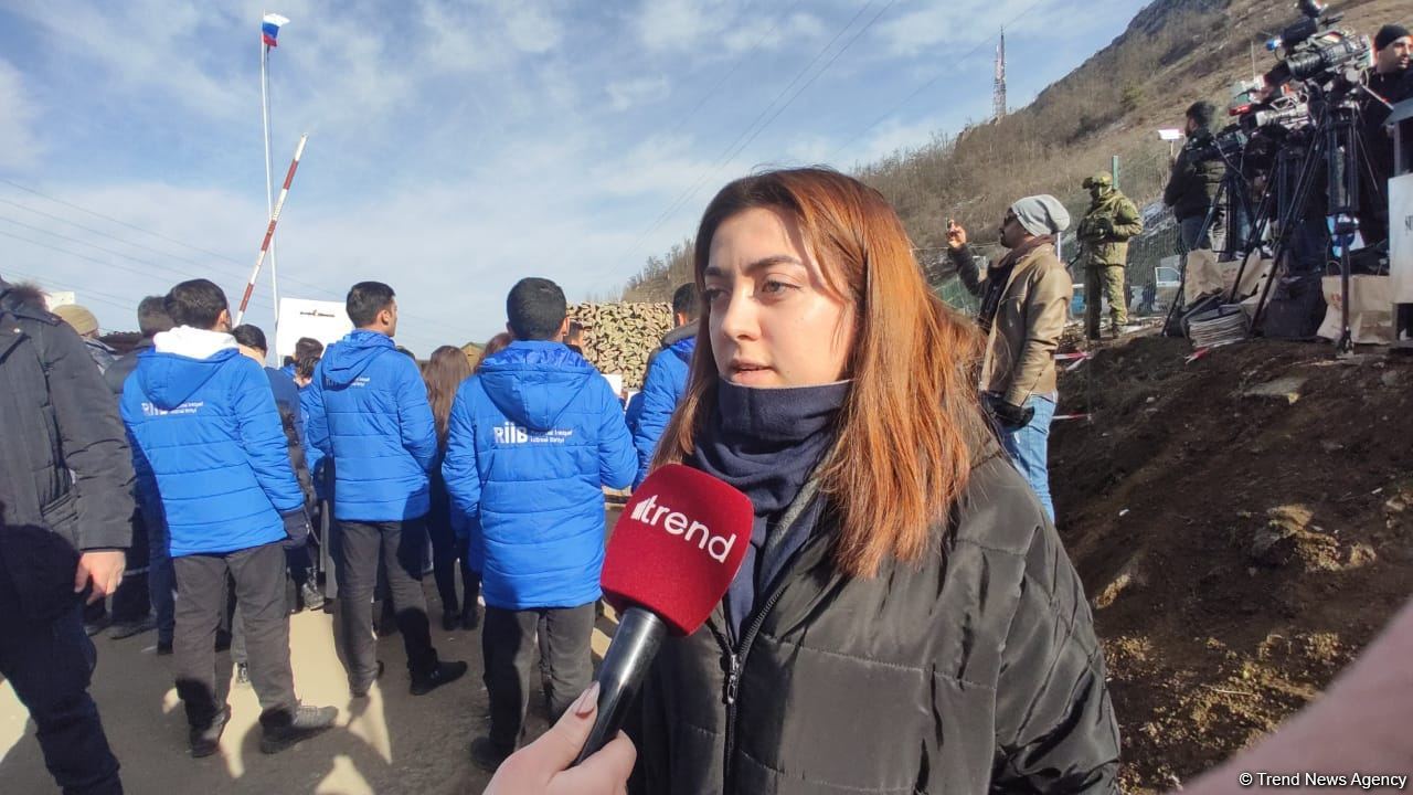 Наша цель - пресечь незаконную эксплуатацию природных ресурсов армянами - участница акции протеста в зоне временной дислокации миротворцев (ВИДЕО)