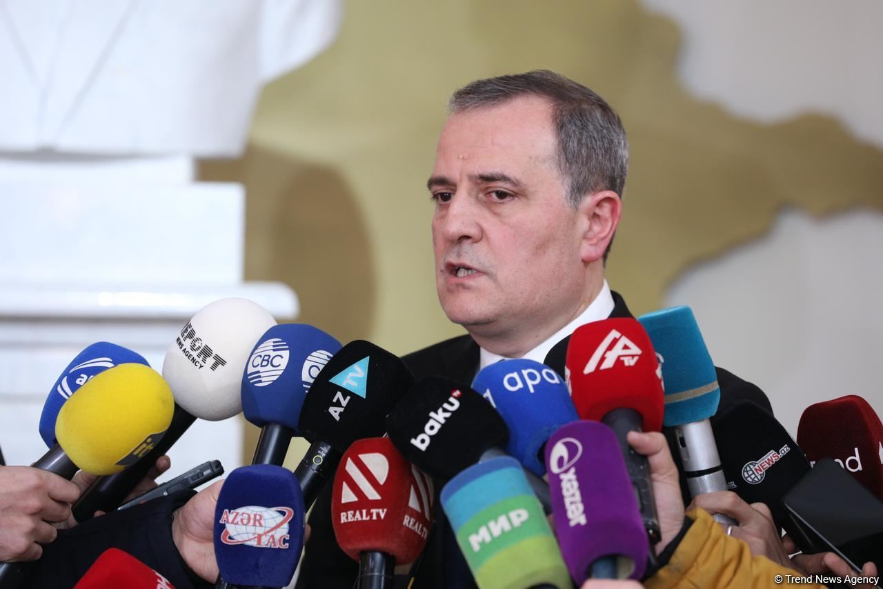 Closing Lachin road is out of question in peaceful protests near Azerbaijan's Shusha – FM