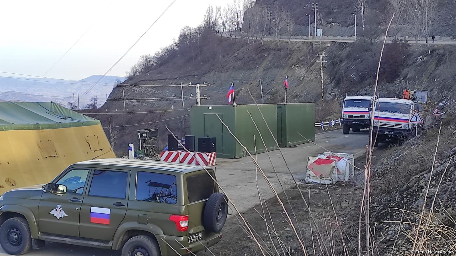 Российские миротворцы принесли колонки на место проведения мирной акции в Карабахе (ФОТО)