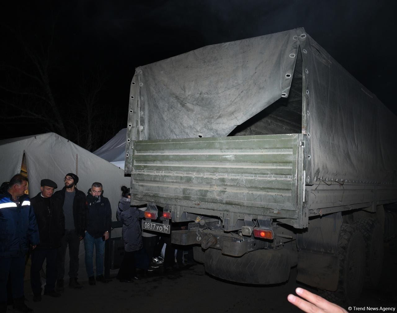 Russian peacekeepers' supply vehicle pass along Azerbaijan's Lachin road (PHOTO/VIDEO)