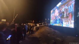 Azerbaijani protesters on Lachin road, Russian peacekeepers watch Argentina-France football match together (PHOTO/VIDEO)
