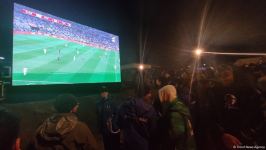 Azerbaijani protesters on Lachin road, Russian peacekeepers watch Argentina-France football match together (PHOTO/VIDEO)