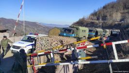 Peacekeepers' supply vehicles pass unhindered along Lachin road (PHOTO/VIDEO)