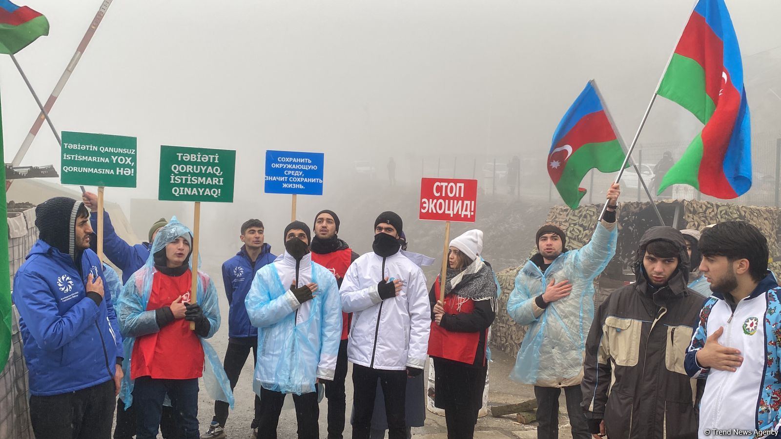 Участники акции на Лачинской дороге вновь исполнили гимн Азербайджана (ФОТО/ВИДЕО)
