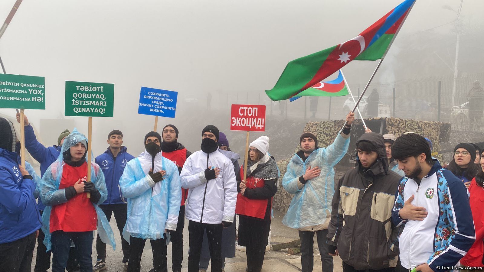 Участники акции на Лачинской дороге вновь исполнили гимн Азербайджана (ФОТО/ВИДЕО)