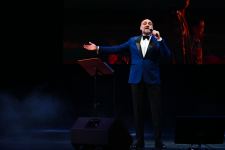 "Царица песня", или Как Джалал Аббасов оказался в Сибири (ФОТО)