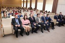 От готических замков до современных комплексов: в Баку показали архитектурные шедевры польских городов (ФОТО)