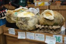 Цены на продукцию на ярмарках ”Из села в город" в Баку и на Абшероне (ФОТО)
