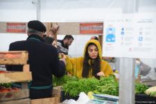 Цены на продукцию на ярмарках ”Из села в город" в Баку и на Абшероне (ФОТО)