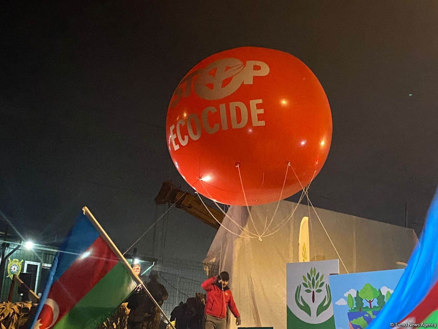 Azerbaijani peaceful protesters raise big balloon with 'Stop ecocide' written on it, on Shusha-Khankandi road (PHOTO)