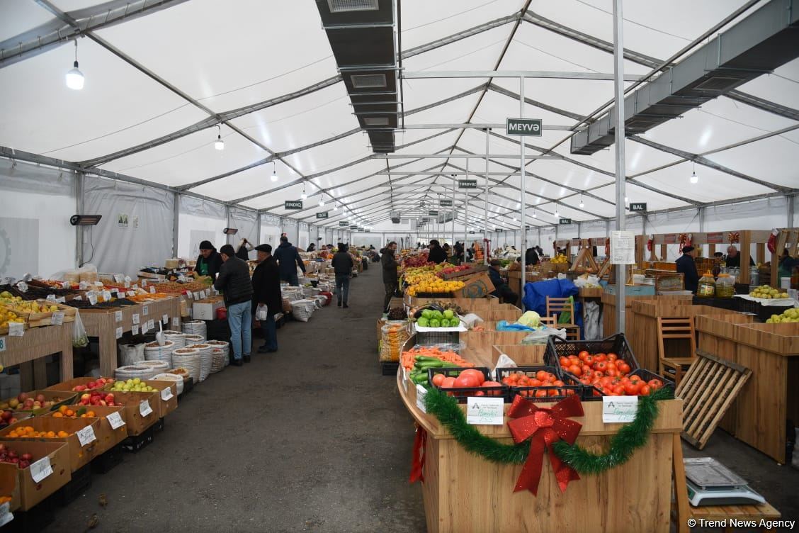 Цены на продукцию на ярмарках ”Из села в город" в Баку и на Абшероне (ФОТО)