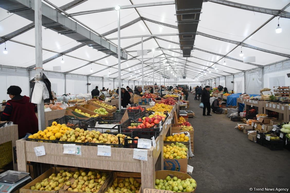 Цены на продукцию на ярмарках ”Из села в город" в Баку и на Абшероне (ФОТО)