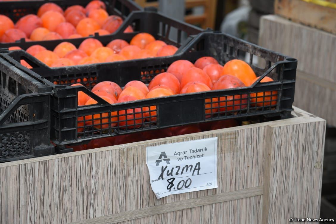 Цены на продукцию на ярмарках ”Из села в город" в Баку и на Абшероне (ФОТО)