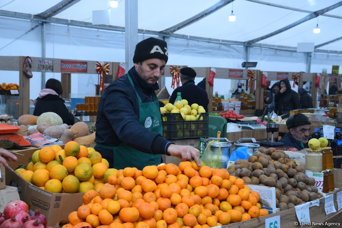Цены на продукцию на ярмарках ”Из села в город" в Баку и на Абшероне (ФОТО)