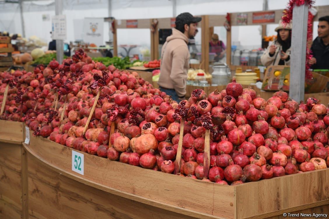 Цены на продукцию на ярмарках ”Из села в город" в Баку и на Абшероне (ФОТО)