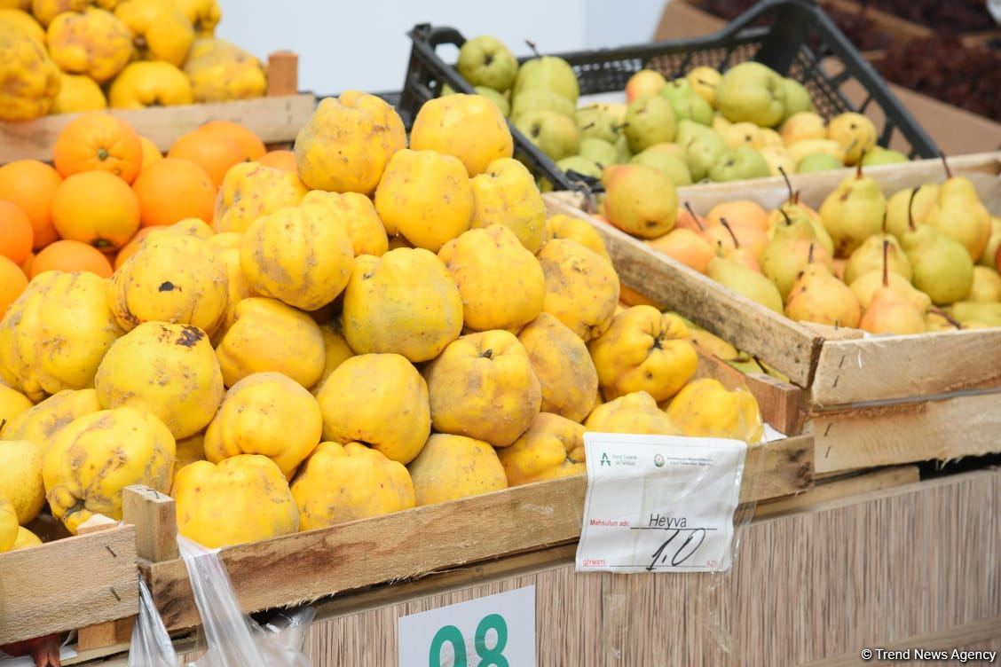 Цены на продукцию на ярмарках ”Из села в город" в Баку и на Абшероне (ФОТО)