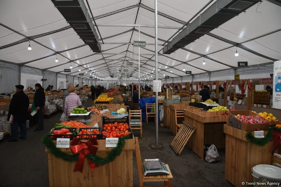Цены на продукцию на ярмарках ”Из села в город" в Баку и на Абшероне (ФОТО)