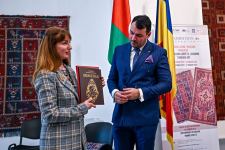 Азербайджанские ковры вызвали восхищение в Румынии (ФОТО)