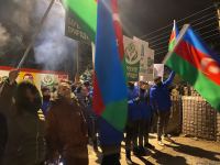Peaceful protests of Azerbaijanis on Khankandi-Lachin road continue