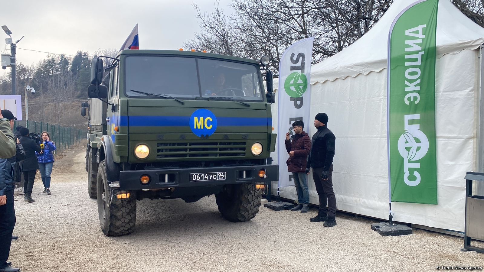 More supply vehicles of Russian peacekeepers pass through Azerbaijan's Lachin road (PHOTO) (UPDATE)