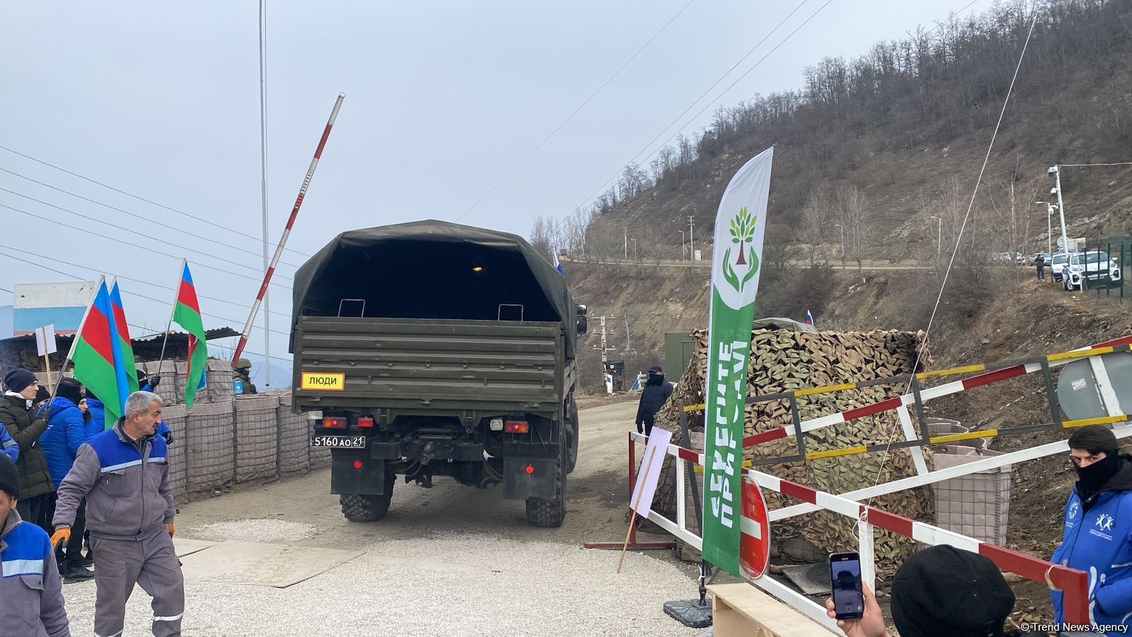 More supply vehicles of Russian peacekeepers pass through Azerbaijan's Lachin road (PHOTO) (UPDATE)