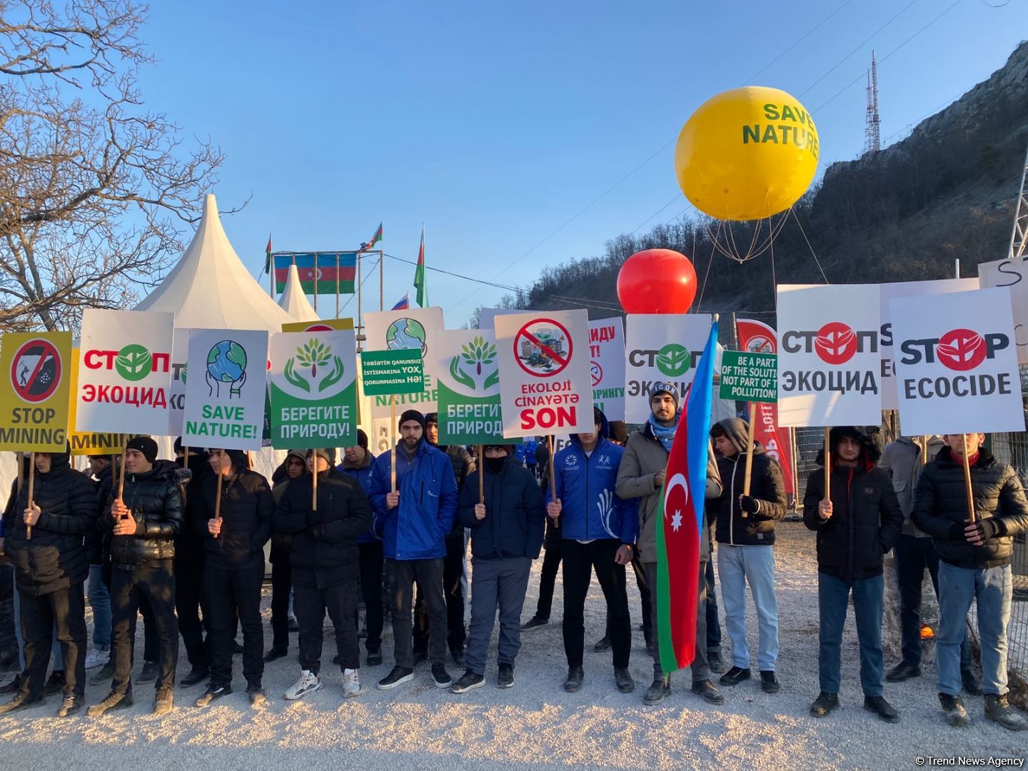 Акция протеста на Лачинской дороге продолжается (ФОТО)