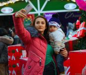 Баку в канун Нового года (ФОТОРЕПОРТАЖ)
