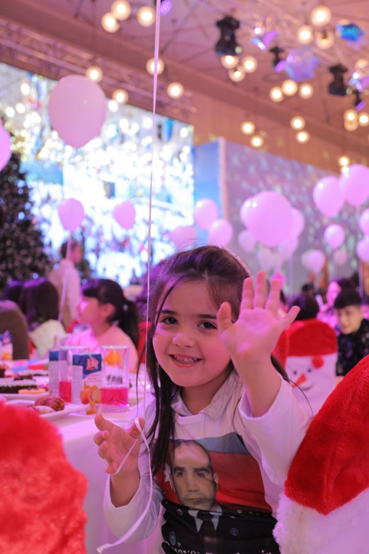 Azerbaijan’s Heydar Aliyev Foundation organizes New Year's celebration for children (PHOTO)