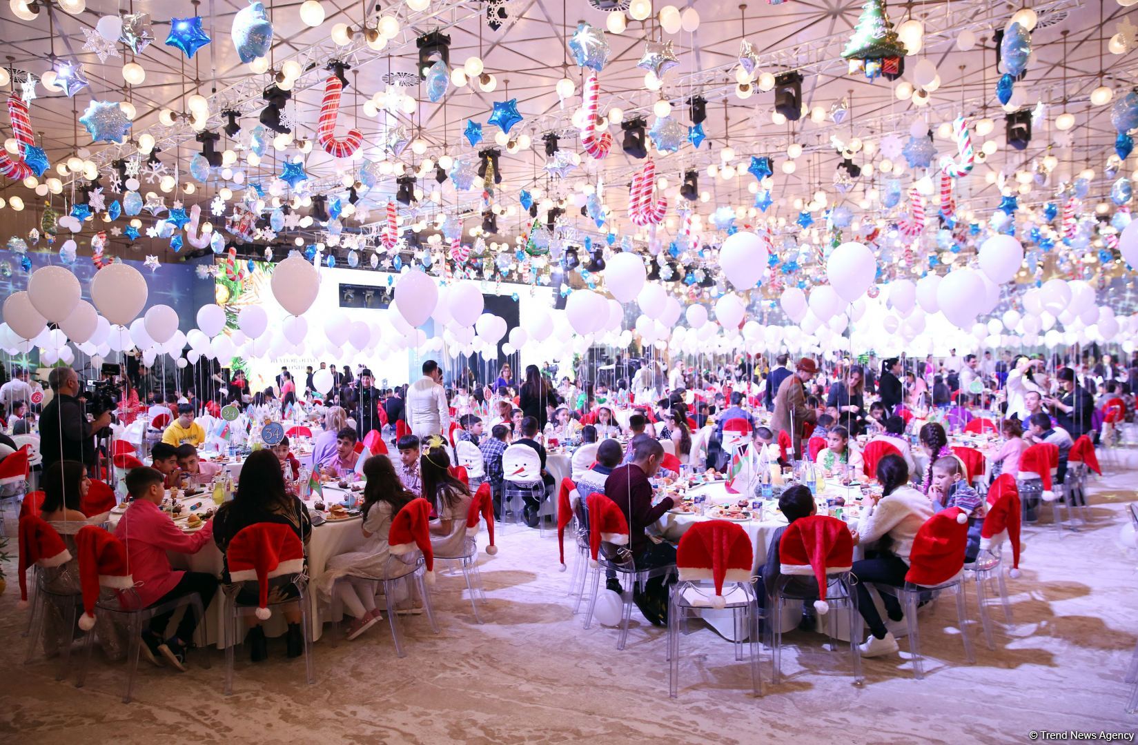 Azerbaijan’s Heydar Aliyev Foundation organizes New Year's celebration for children (PHOTO)