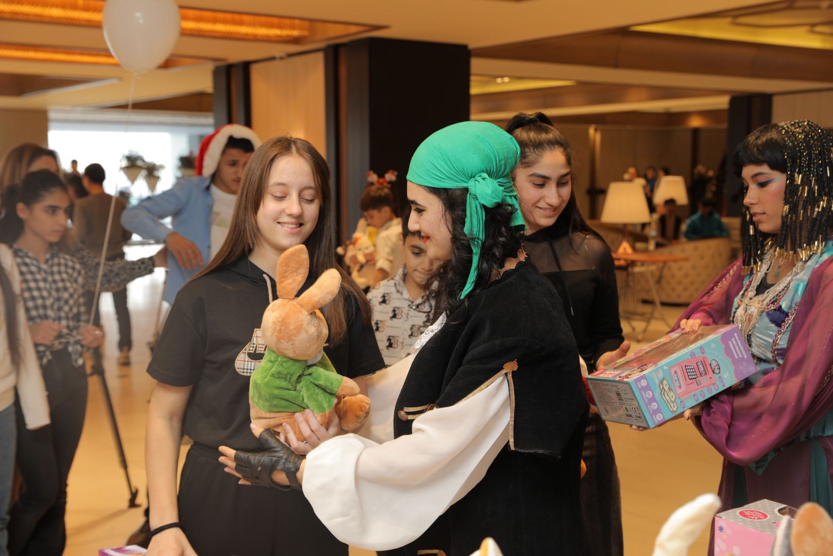 Azerbaijan’s Heydar Aliyev Foundation organizes New Year's celebration for children (PHOTO)