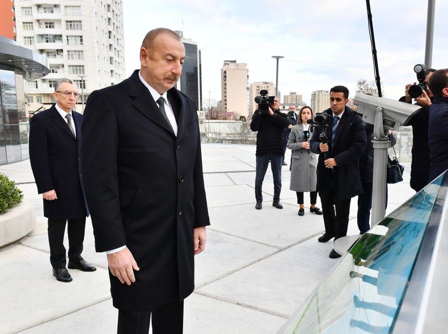 President Ilham Aliyev attends inauguration of second part of Central Park in Baku (PHOTO/VIDEO)
