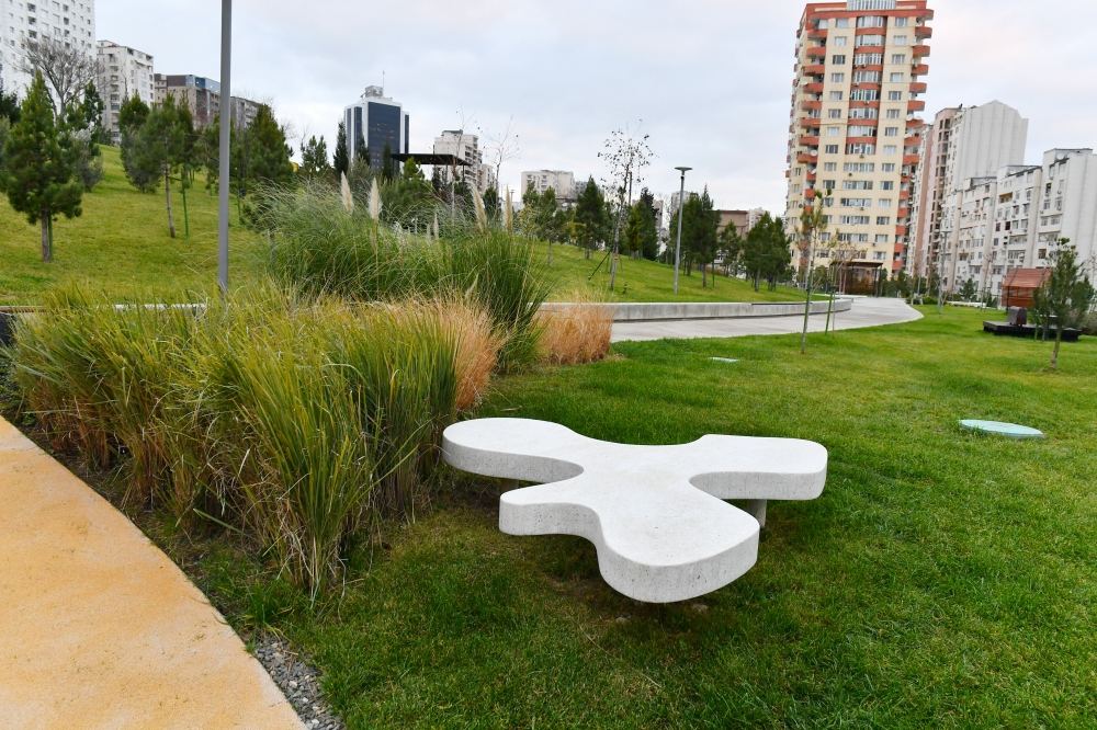President Ilham Aliyev attends inauguration of second part of Central Park in Baku (PHOTO/VIDEO)