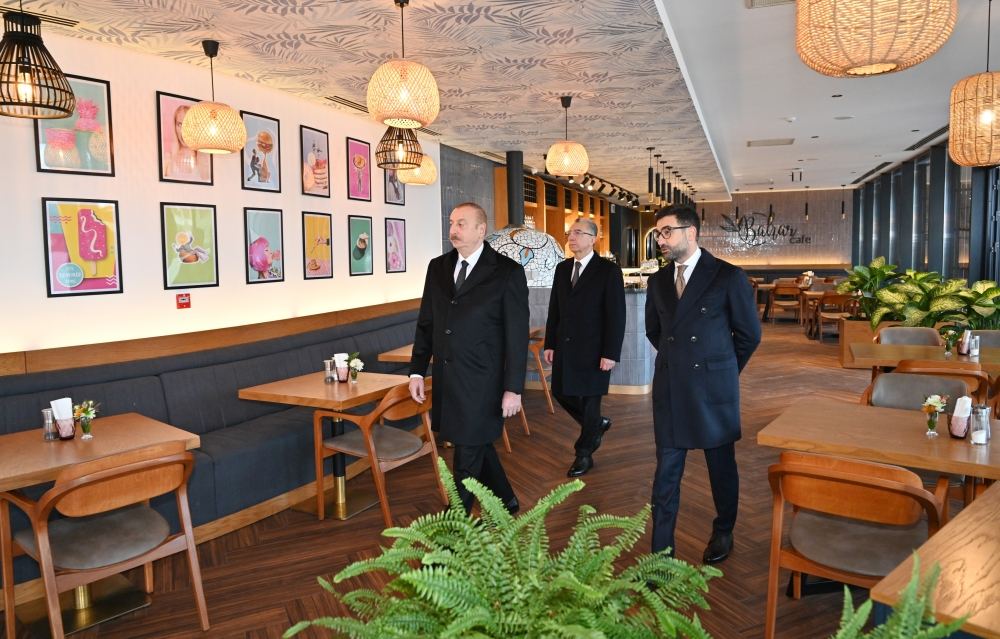 President Ilham Aliyev attends inauguration of second part of Central Park in Baku (PHOTO/VIDEO)