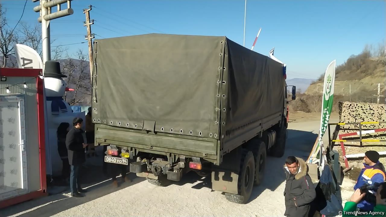 Сегодня по Лачинской дороге проехали 15 машин (ФОТО/ВИДЕО)