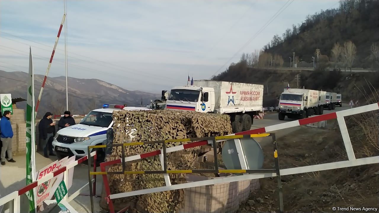 По Лачинской дороге проехали еще восемь автомобилей снабжения РМК (ФОТО)