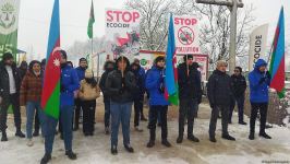 Акция на Лачинской дороге продолжается, несмотря на снежную погоду (ФОТО/ВИДЕО)