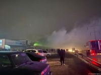 Продолжается тушение пожара, вспыхнувшего в ТЦ "Садарак" в Баку (ФОТО/ВИДЕО) (Обновлено)