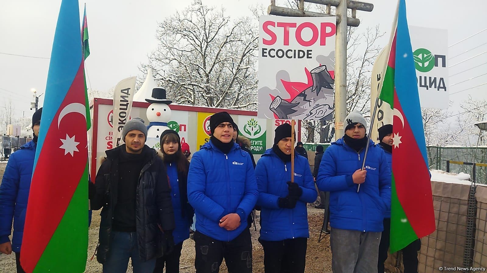 Мирная акция протеста на Лачинской дороге продолжается уже 32 дня (ФОТО)