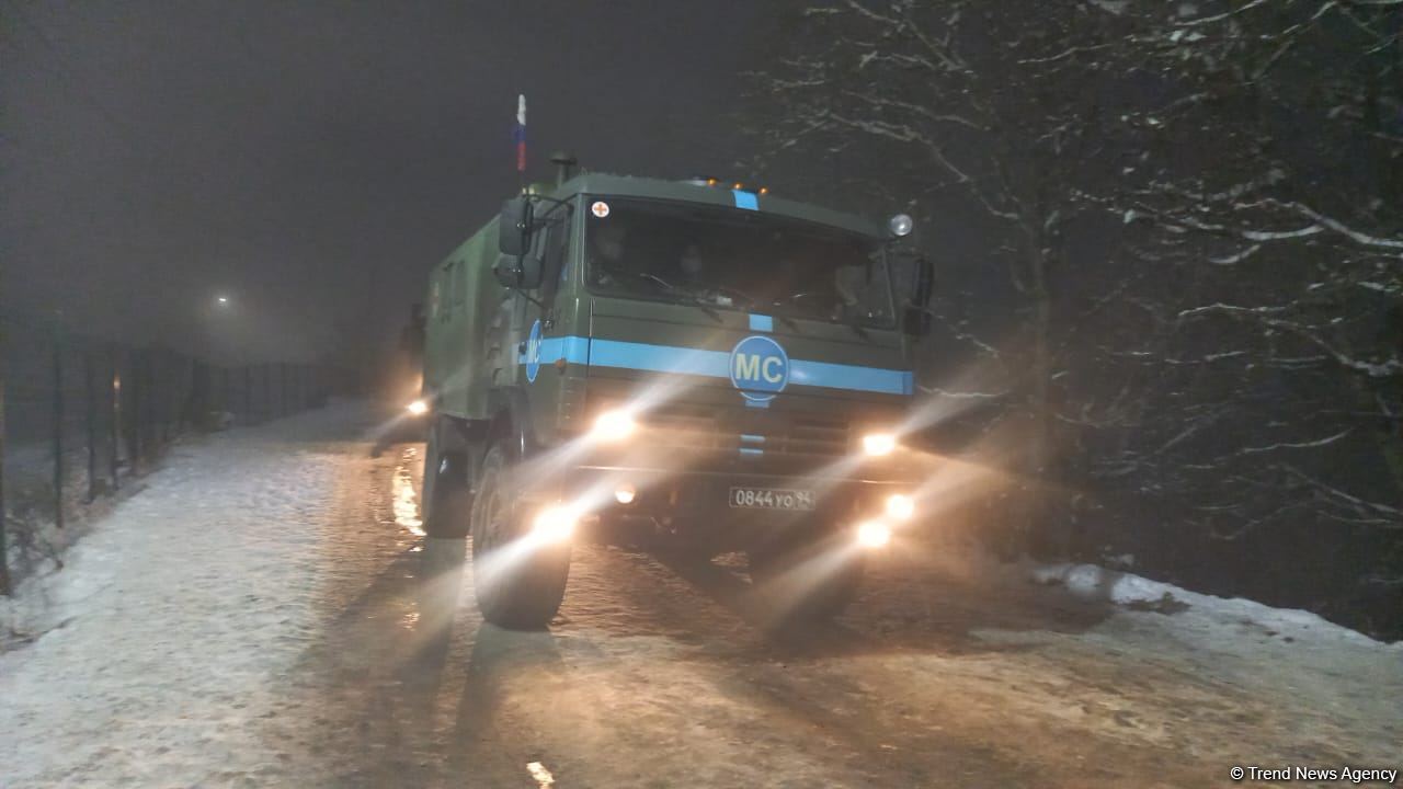 По Лачинской дороге беспрепятственно проехали еще две машины обеспечения миротворцев  (ФОТО/ВИДЕО)