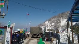 По Лачинской дороге беспрепятственно проехали еще пять автомобилей снабжения миротворцев (ФОТО/ВИДЕО)