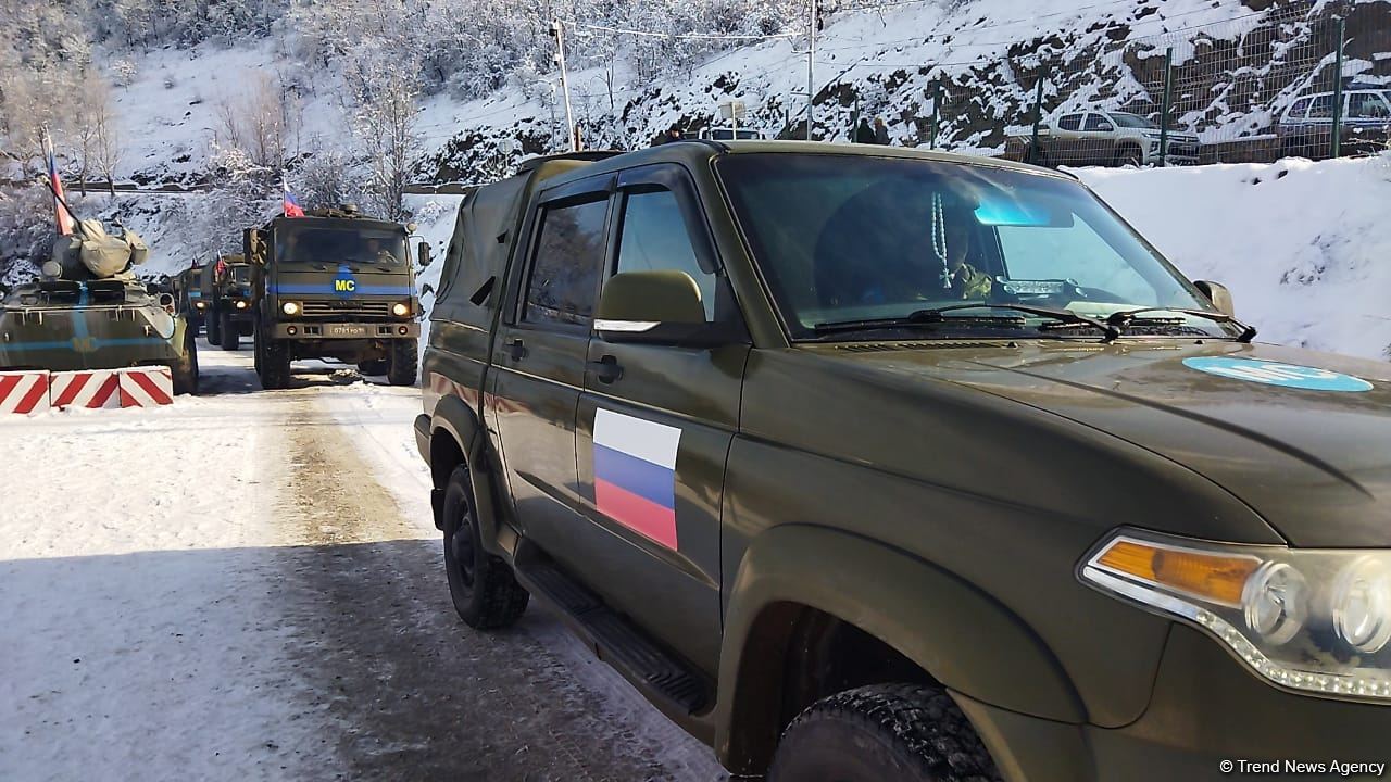 По Лачинской дороге беспрепятственно проехали еще пять автомашин обеспечения РМК (ФОТО/ВИДЕО)