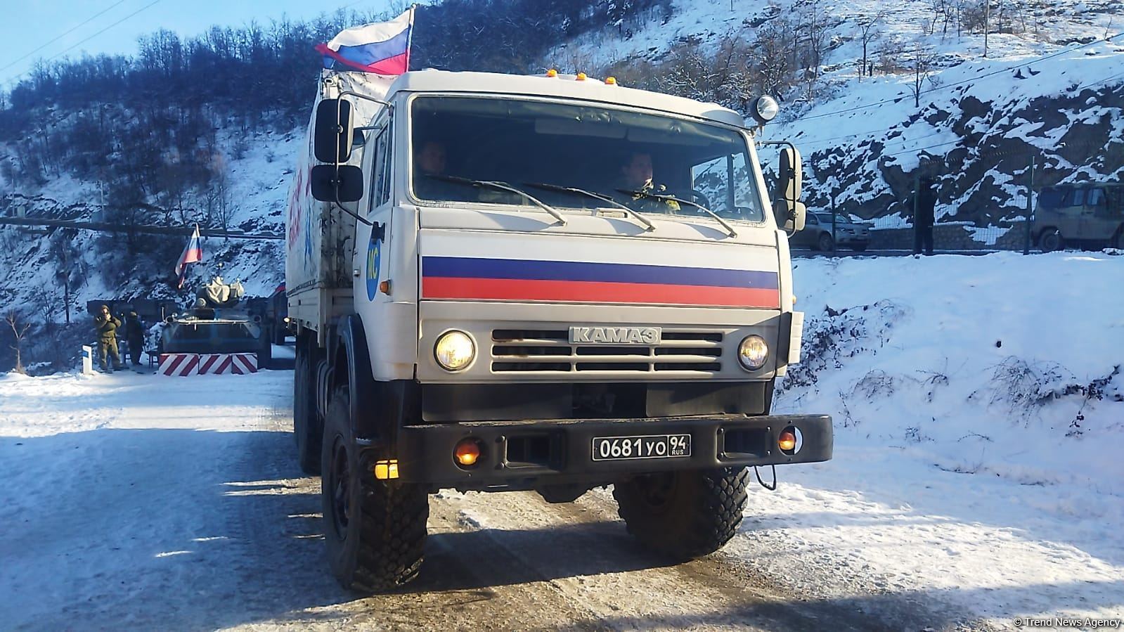 По Лачинской дороге беспрепятственно проехали еще восемь автомобилей снабжения миротворцев (ФОТО)