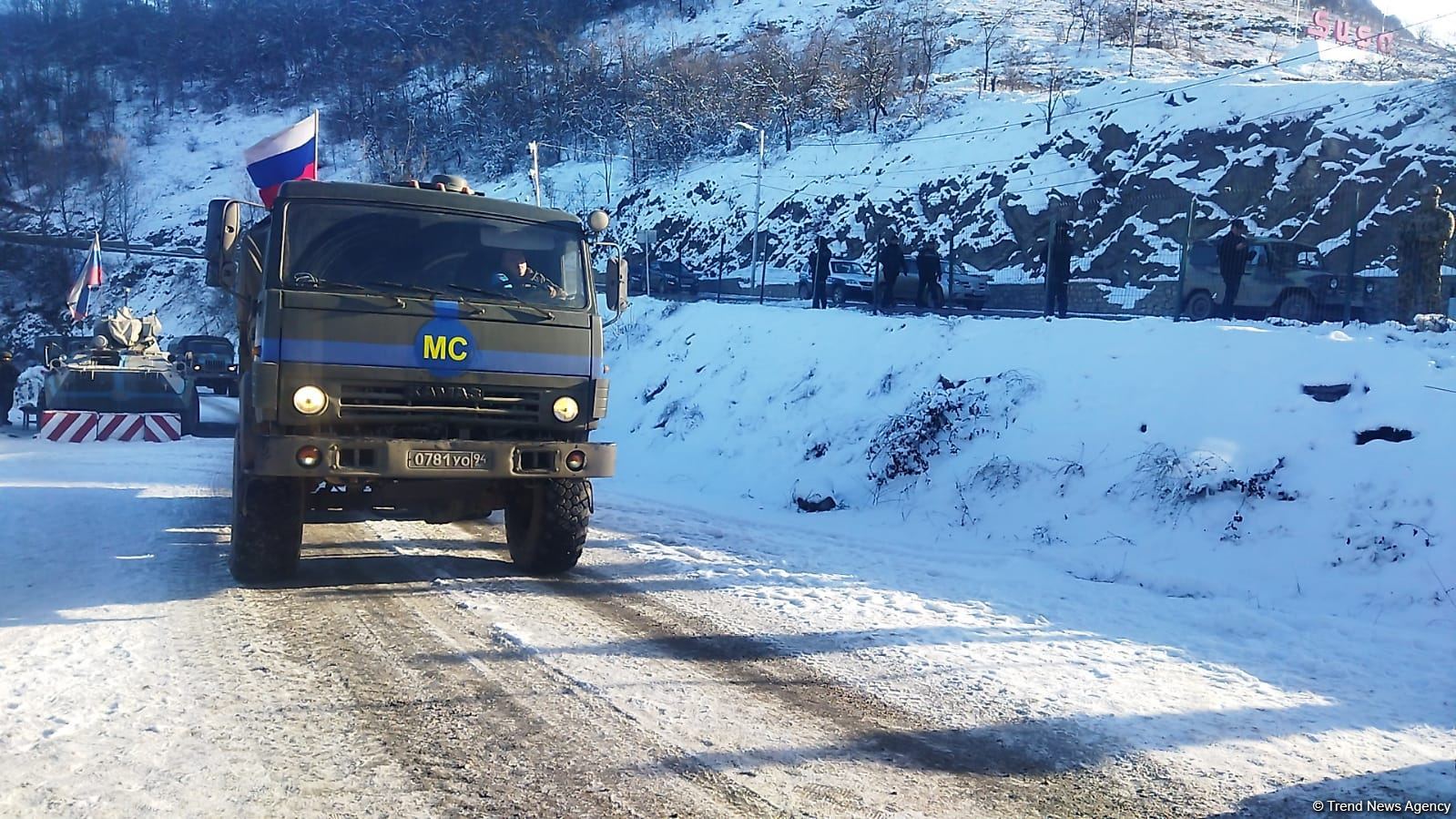 По Лачинской дороге беспрепятственно проехали еще восемь автомобилей снабжения миротворцев (ФОТО)