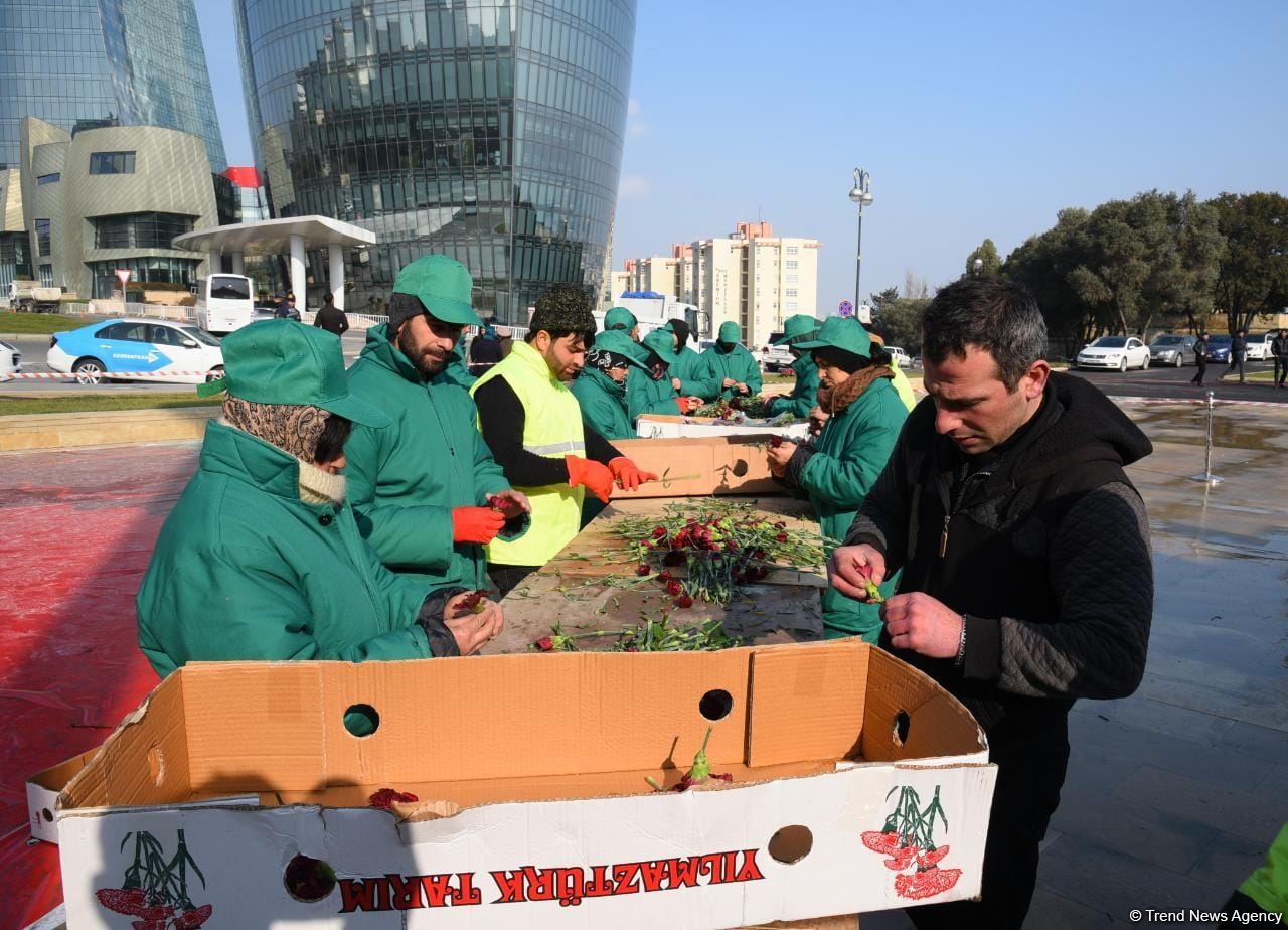 В Баку начаты работы по подготовке к годовщине 20 Января (ФОТО)