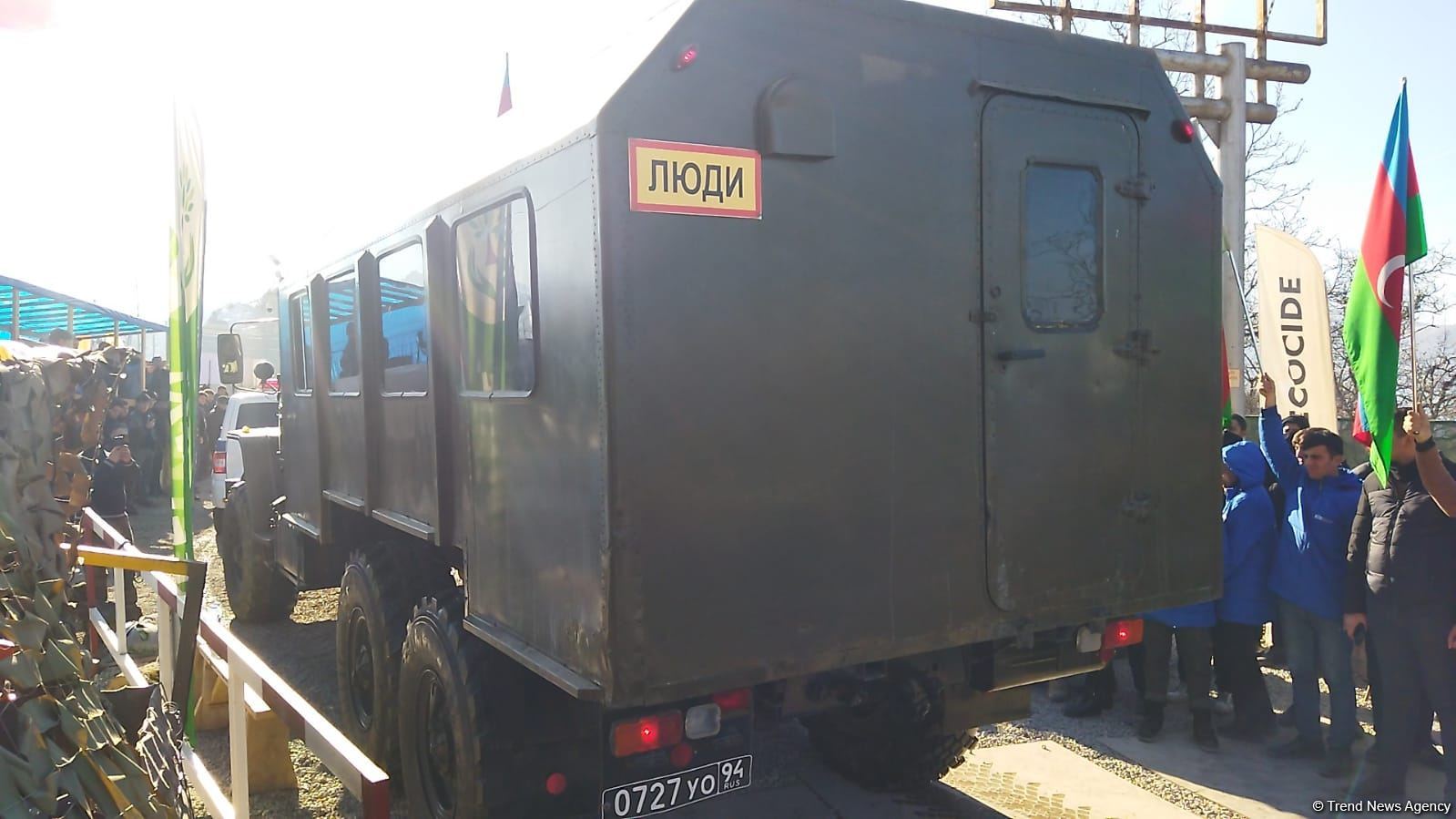 По Лачинской дороге беспрепятственно проехали еще пять автомобилей миротворцев (ФОТО)