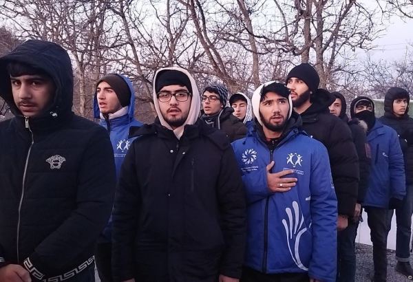 Peaceful protest continues on Azerbaijan's Lachin-Khankendi road despite cold weather (PHOTO)