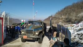 Russian peacekeepers' vehicles move freely along Azerbaijan's Lachin-Khankendi road (PHOTO)